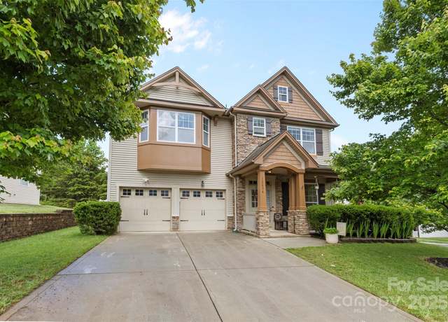 Property at 12604 Congregation Dr, Charlotte, NC 28278, 4 beds, 3 baths