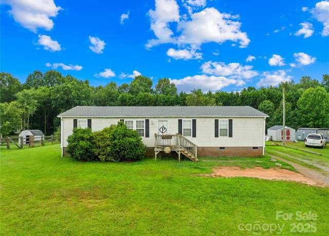 Property at 178 Zircon Dr, Statesville, NC 28625, 3 beds, 2 baths