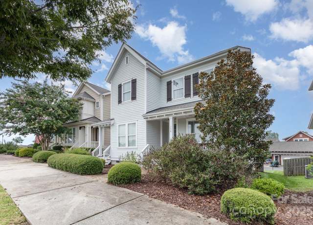 Property at 758 Waterscape Ct, Rock Hill, SC 29730, 3 beds, 2.5 baths