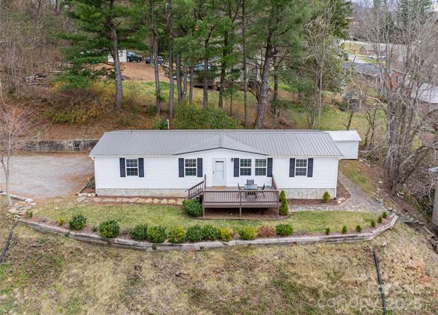 Property at 18 Brookside St, Clyde, NC 28721, 3 beds, 2 baths