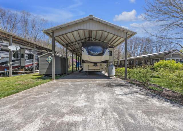 Property at 195 Finch Way #7, West Jefferson, NC 28694, 1 bed, 1.5 baths