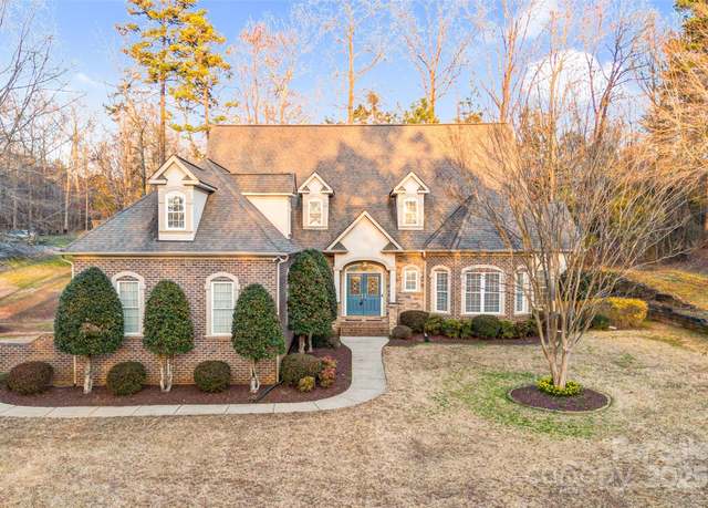 Property at 8005 Bridger Pt, Waxhaw, NC 28173, 4 beds, 3.5 baths
