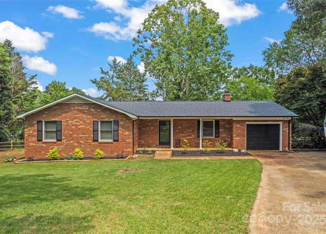 Property at 1713 Andover St NW, Concord, NC 28027, 3 beds, 2 baths
