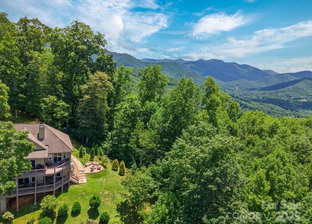 Property at 129 Skyline Park Dr, Franklin, NC 28734, 3 beds, 4 baths