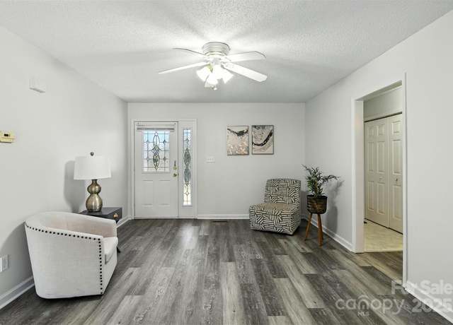 Property at 2244 Clearwater Ln, Newton, NC 28658, 3 beds, 2 baths