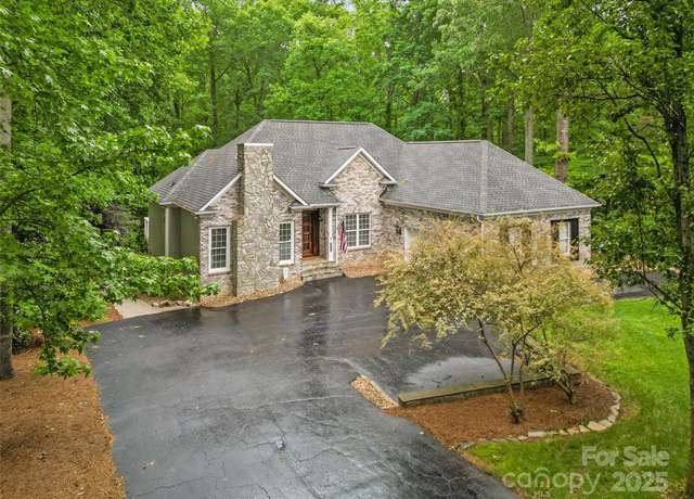 Property at 1669 Mary Ellen Dr, Fort Mill, SC 29708, 5 beds, 4.5 baths
