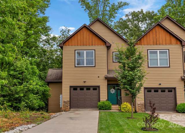 Property at 220 Rainbow Ter, Black Mountain, NC 28711, 2 beds, 2.5 baths