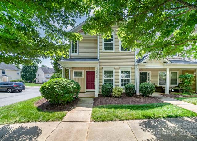 Property at 17729 Trolley Crossing Way, Cornelius, NC 28031, 3 beds, 2.5 baths