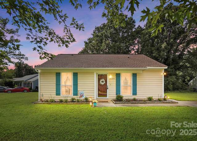 Property at 5620 Carved Oak Cir, Charlotte, NC 28227, 2 beds, 1 bath