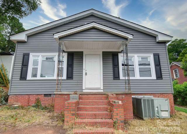 Property at 543 Salisbury St, Wadesboro, NC 28170, 4 beds, 2 baths