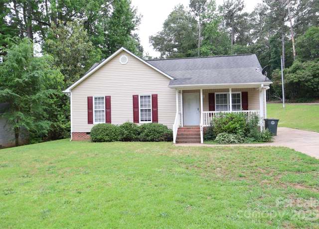 Property at 517 N Pine Ln, Wadesboro, NC 28170, 3 beds, 2 baths