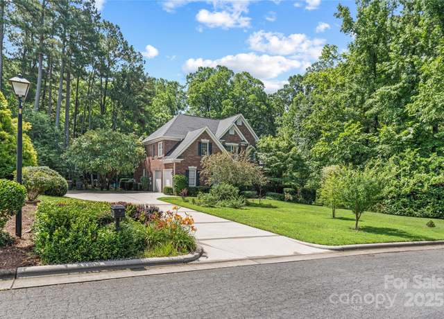 Property at 1069 Westlake Dr, Kannapolis, NC 28081, 4 beds, 2.5 baths