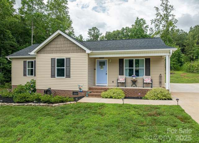 Property at 2921 Heavners Farm Ct, Lincolnton, NC 28092, 3 beds, 2 baths