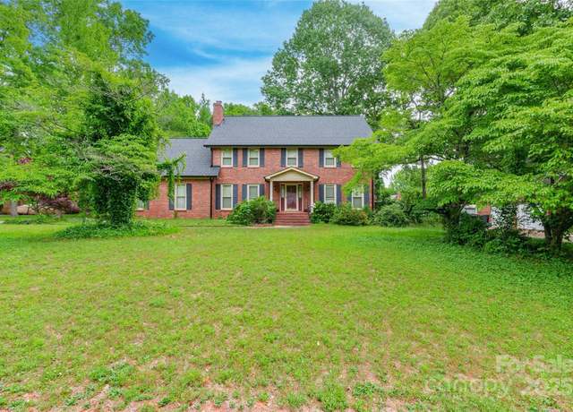 Property at 2330 Raven Dr, Rock Hill, SC 29732, 4 beds, 3.5 baths