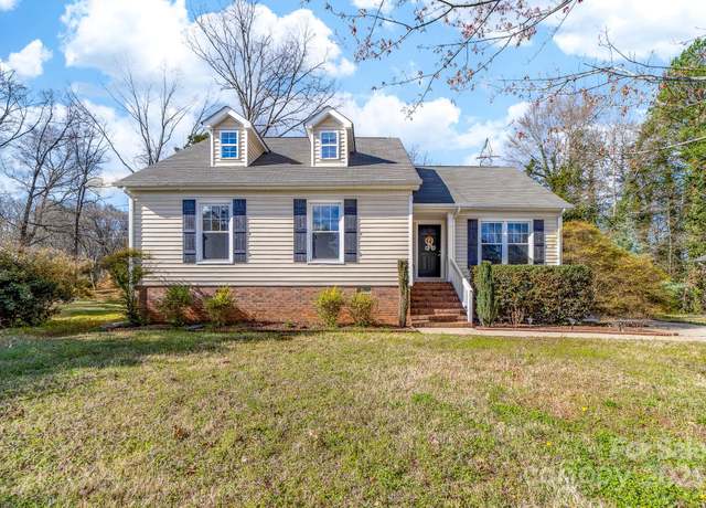 Property at 9624 Buckskin Ln, Mint Hill, NC 28227, 3 beds, 2 baths