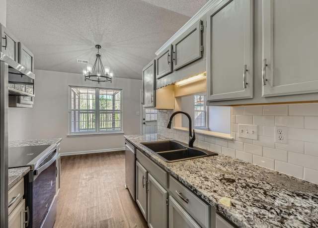 Property at 3753 Capps Hill Dr, Charlotte, NC 28216, 3 beds, 2 baths