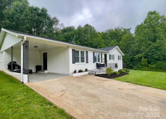 Property at 135 Michelle Dr, Ellenboro, NC 28040, 3 beds, 2 baths