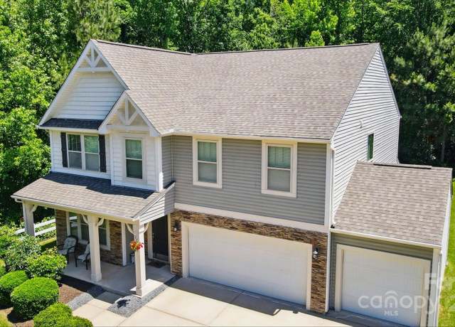 Property at 3106 Crosswind Dr, Fort Mill, SC 29707, 5 beds, 4 baths