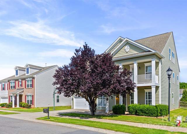 Property at 8312 Compton Acres Ln, Waxhaw, NC 28173, 5 beds, 3.5 baths