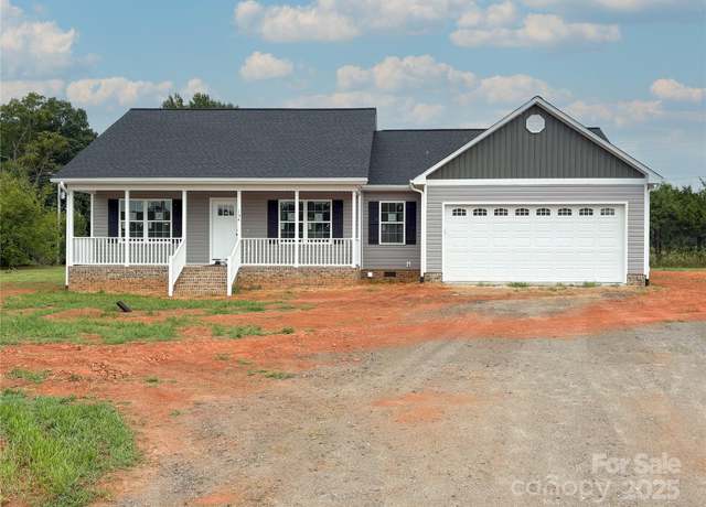 Property at 134 Portman Ln, Statesville, NC 28625, 3 beds, 2 baths