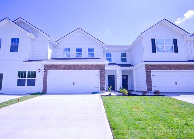 Property at 108 Sugg Trl, Weaverville, NC 28787, 4 beds, 2.5 baths