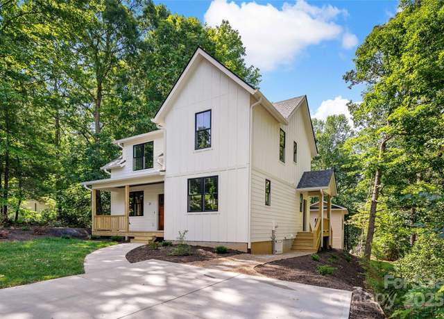 Property at 21 Talmadge Ct, Asheville, NC 28806, 4 beds, 3 baths