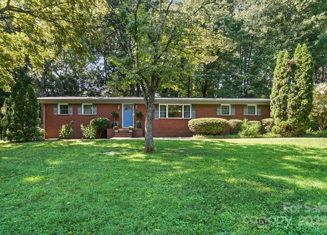 Property at 7108 Preston Ct, Charlotte, NC 28215, 3 beds, 2 baths