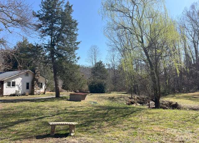 Property at 126 Lazy Acres Ln, Lake Lure, NC 28746, 2 beds, 1 bath