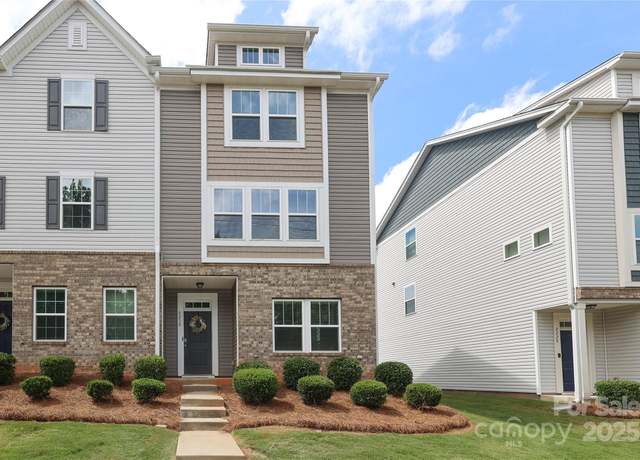 Property at 8232 Waxhaw Hwy, Waxhaw, NC 29173, 2 beds, 2.5 baths