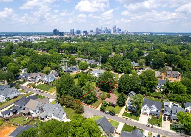 Property at 557 Melbourne Ct, Charlotte, NC 28209, 2 beds, 1 bath