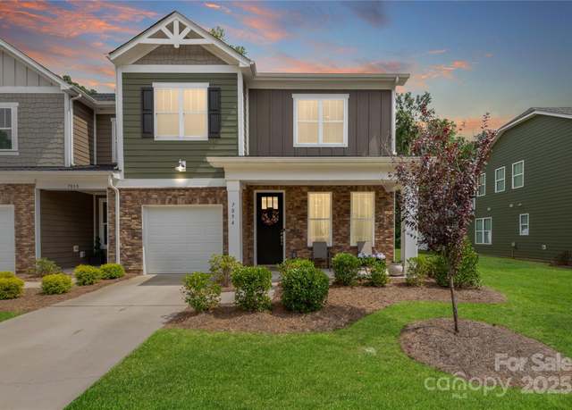 Property at 7054 Heron Rookery Way, Charlotte, NC 28214, 3 beds, 2.5 baths