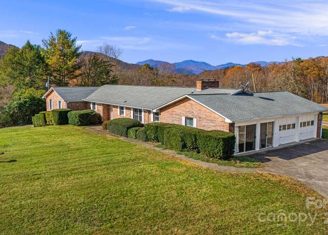 Property at 7 Brookshire Rd, Leicester, NC 28748, 5 beds, 4.5 baths
