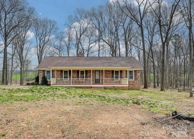Property at 1008 E Sandy Ridge Rd, Monroe, NC 28112, 3 beds, 2 baths