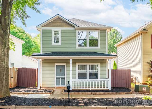 Property at 13115 Meadowmere Rd, Huntersville, NC 28078, 3 beds, 2.5 baths