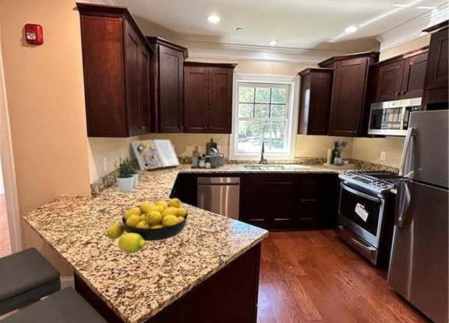 Property at 155 Gateway Dr #101, Boone, NC 28607, 2 beds, 2 baths
