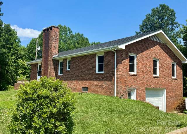 Property at 6369 Pinnacle Mountain Rd, Zirconia, NC 28806, 3 beds, 1 bath