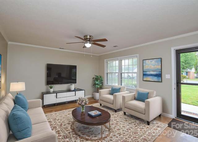 Property at 1222 Glenarden Dr, Rock Hill, SC 29730, 3 beds, 2 baths