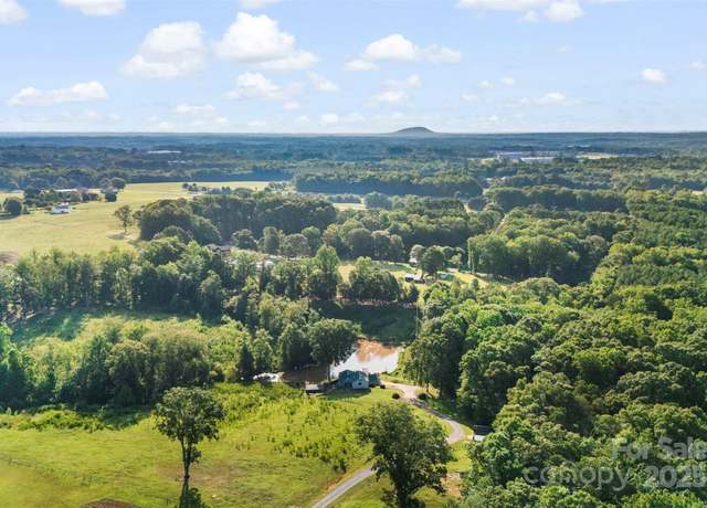 Property at 358 Lucille Rd, Bessemer City, NC 28016, 2 beds, 2.5 baths