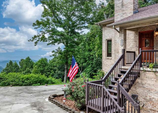 Property at 4415 Laurel Ridge Dr, Lenoir, NC 28645, 4 beds, 3.5 baths