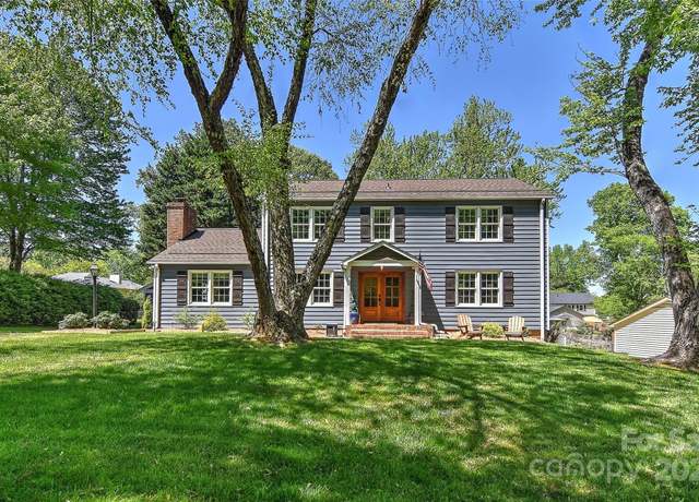 Property at 218 Kimrod Ln, Charlotte, NC 28270, 5 beds, 3 baths