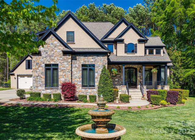 Property at 546 Little Cove Ln, Lake Wylie, SC 29710, 4 beds, 3.5 baths