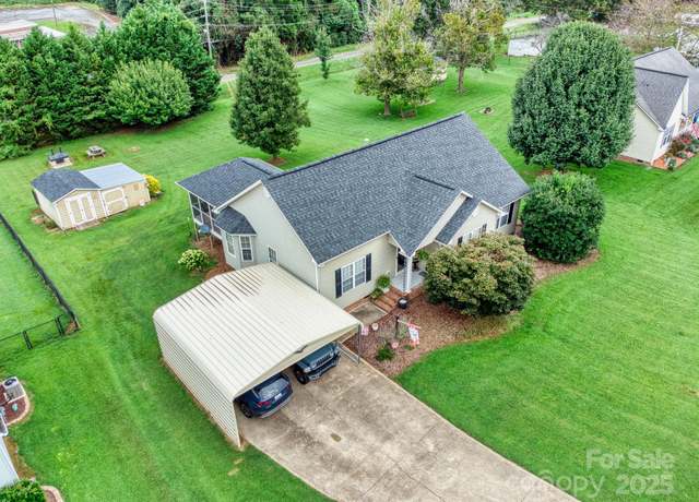 Property at 111 Summey Barker Dr, Dallas, NC 28034, 3 beds, 2 baths