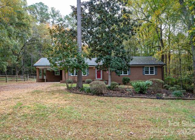 Property at 1207 S Poplar St, Landis, NC 28088, 3 beds, 2 baths