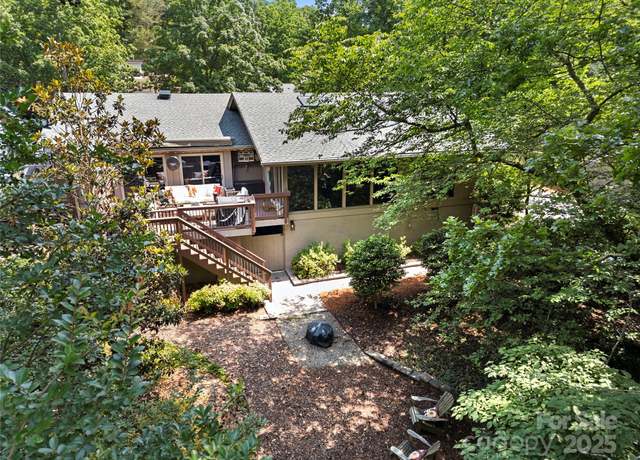 Property at 26 New River Trce, Lake Wylie, SC 29710, 2 beds, 2.5 baths