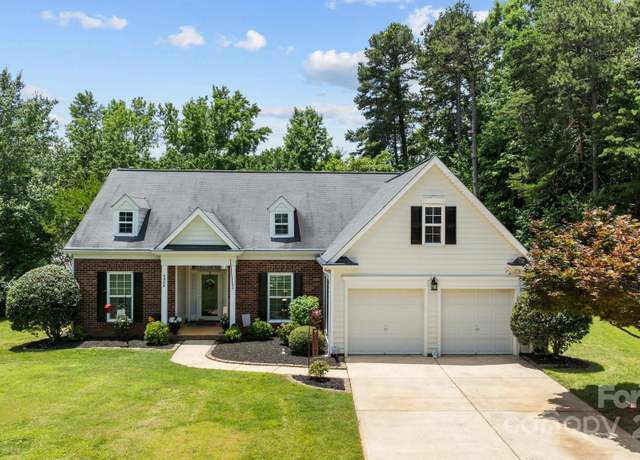 Property at 6908 Beamish Pl, Mint Hill, NC 28227, 3 beds, 2 baths