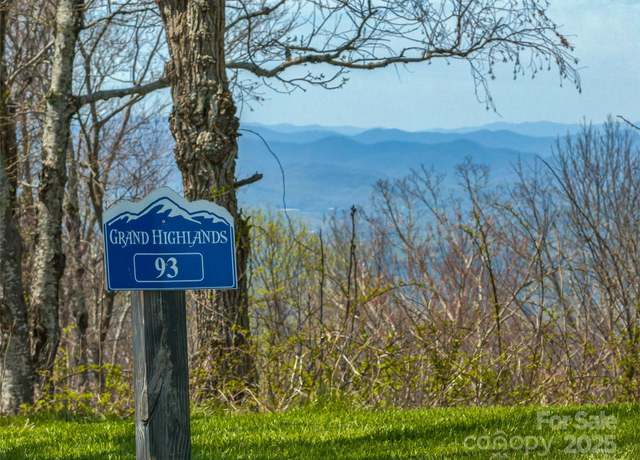 Property at 487 Grand Highlands Dr, Hendersonville, NC 28792