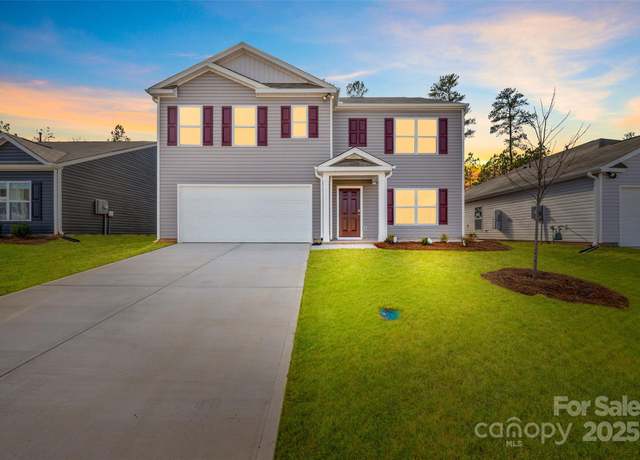 Property at 123 Callie River Ct, Clyde, NC 28721, 5 beds, 3 baths
