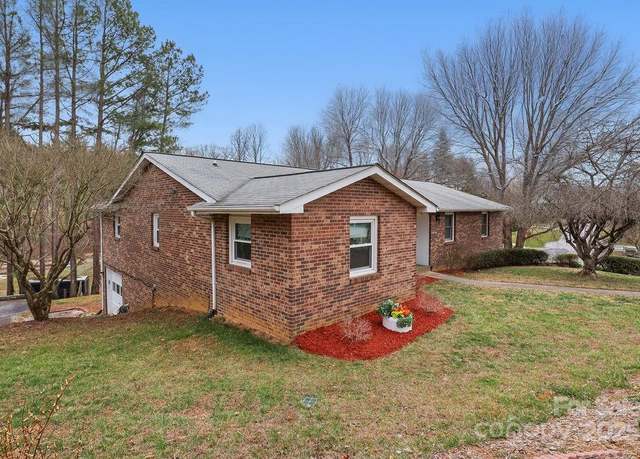 Property at 114 Falling Waters Rd #2, Hendersonville, NC 28792, 2 beds, 2 baths