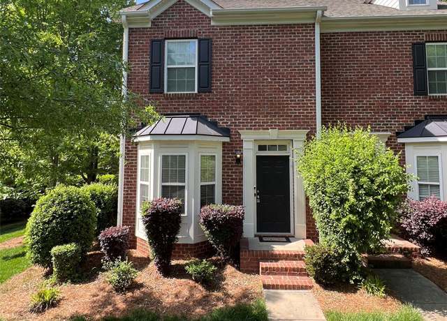 Property at 645 Beaty St, Davidson, NC 28036, 2 beds, 2.5 baths