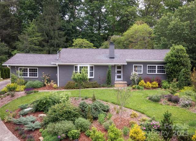 Property at 59 Dogwood Grv, Asheville, NC 28805, 3 beds, 2 baths